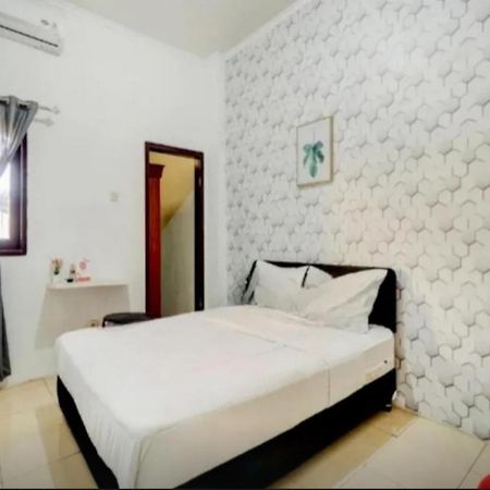 Reddoorz Near Plaza Araya Malang Hotel Blimbing  Ngoại thất bức ảnh