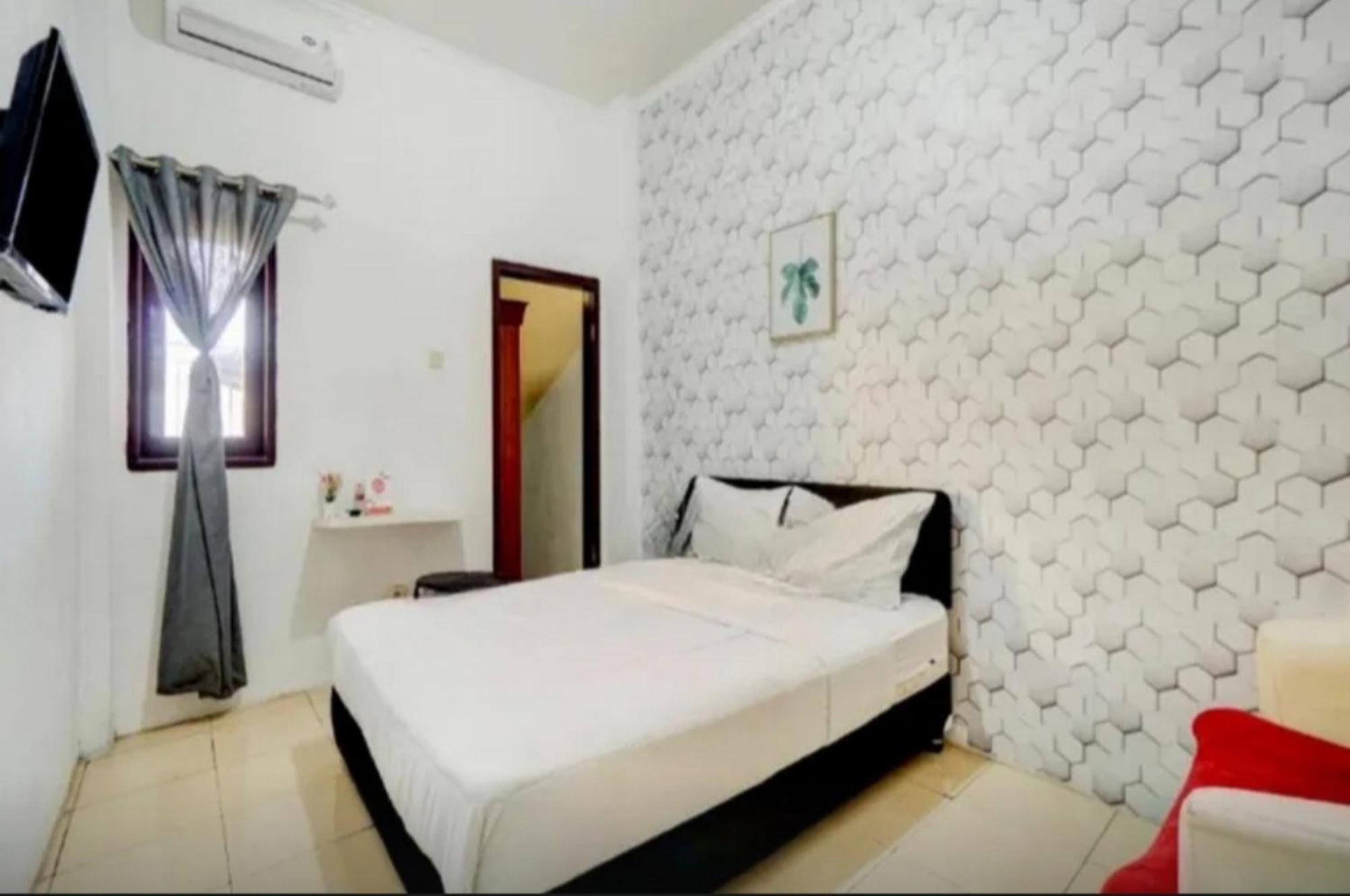 Reddoorz Near Plaza Araya Malang Hotel Blimbing  Ngoại thất bức ảnh