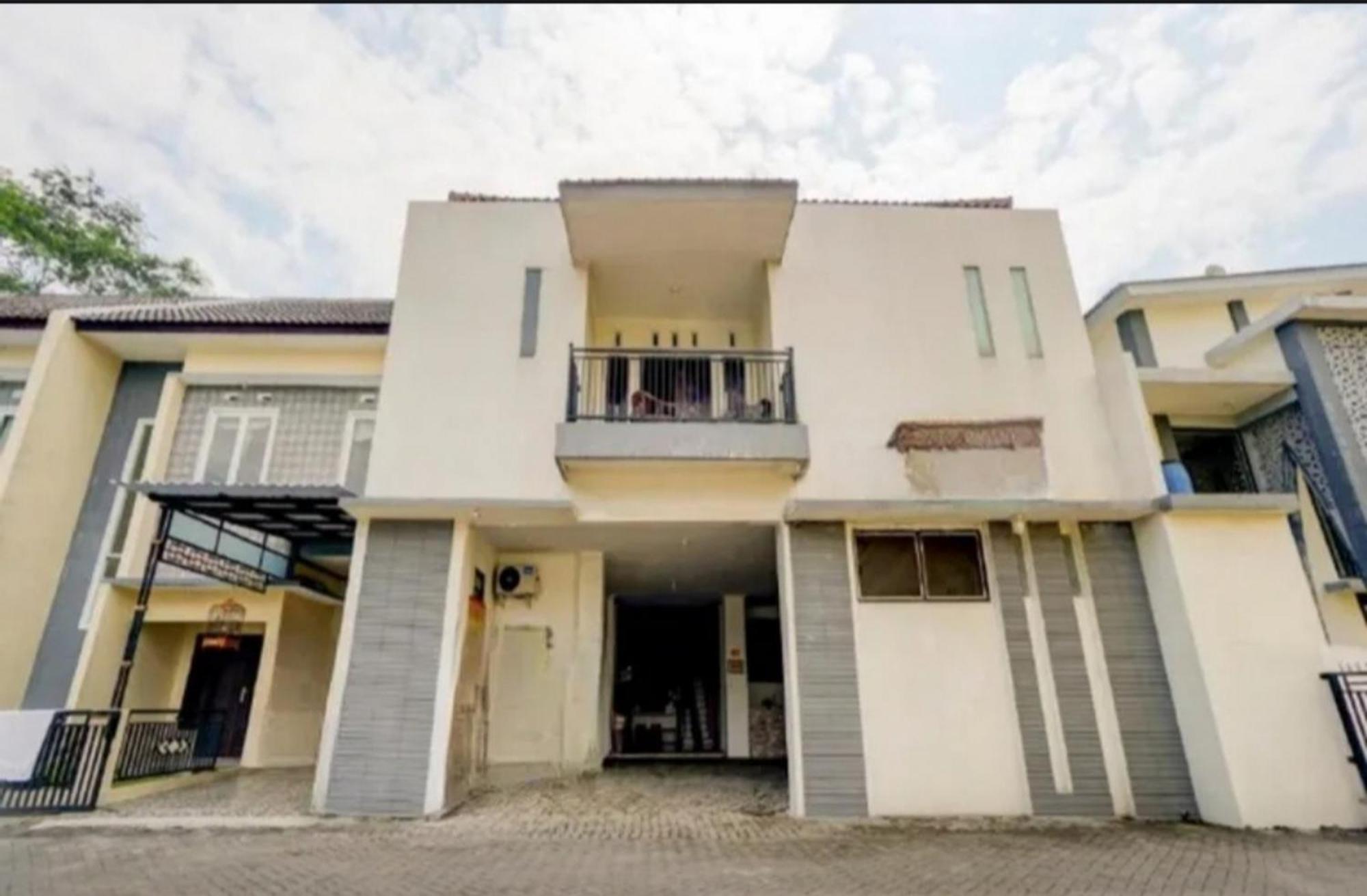 Reddoorz Near Plaza Araya Malang Hotel Blimbing  Ngoại thất bức ảnh